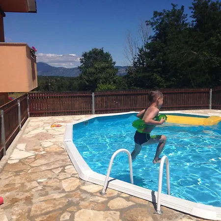 Davorka In Ruzici Mit Grossem Garten *